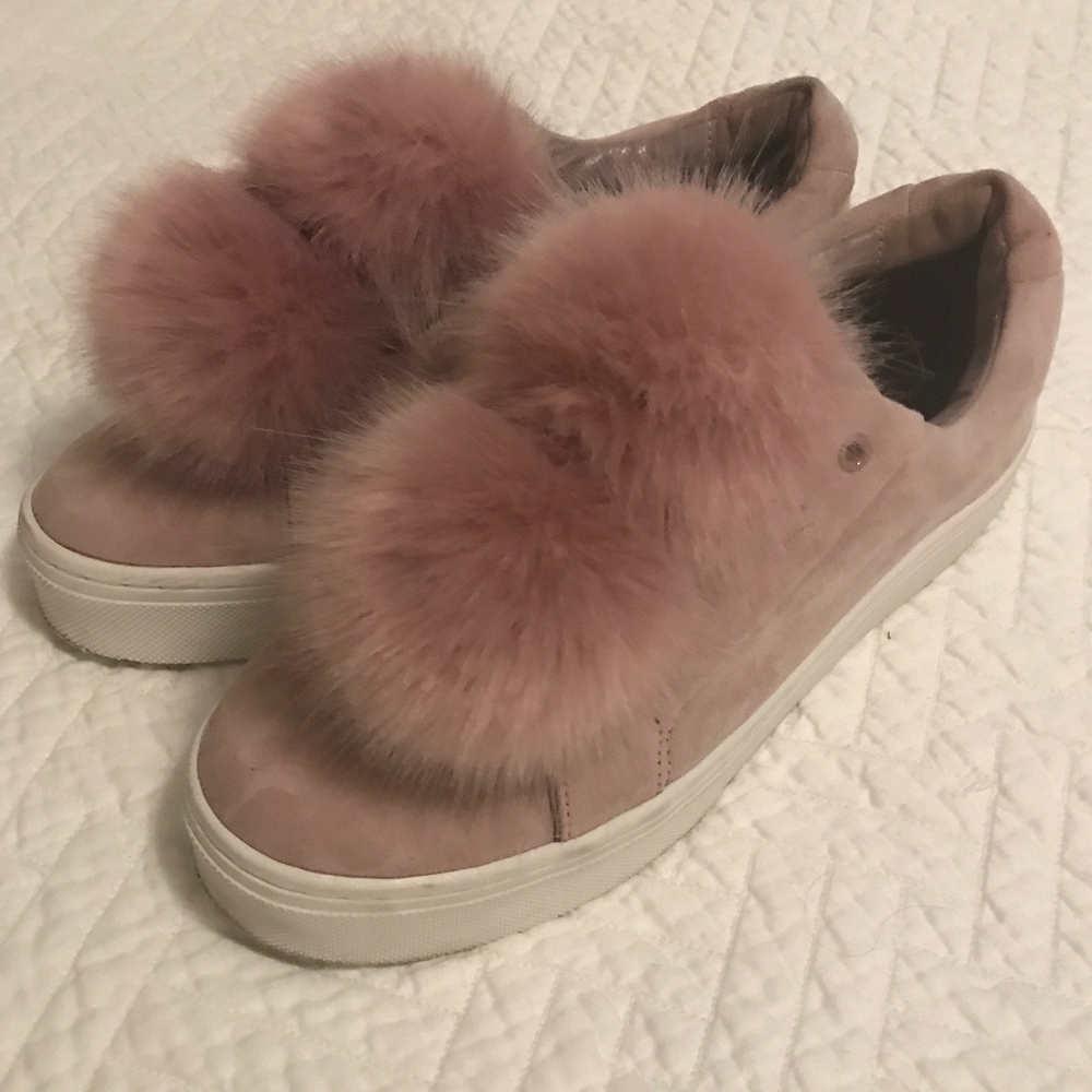 Sam Edelman Leya Pom Pom Sneaker Size 8.5M
